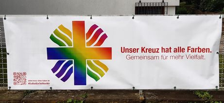 Unser Kreuz hat alle Farben